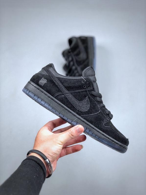 NIKE DUNK LOW HORSE