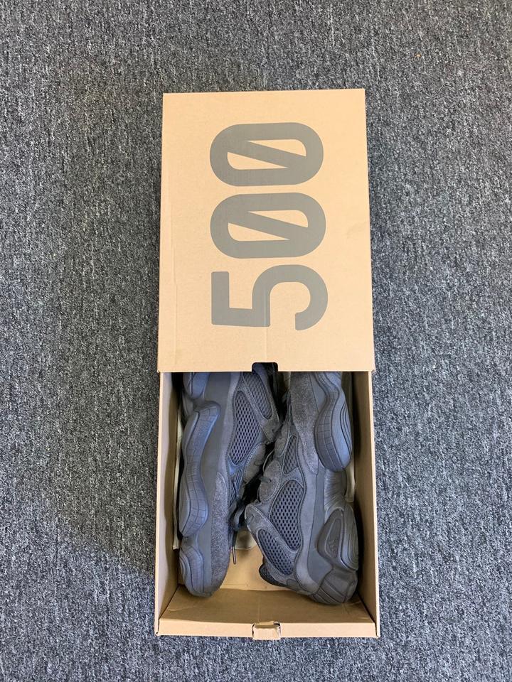 ADIDAS - YEEZY 500